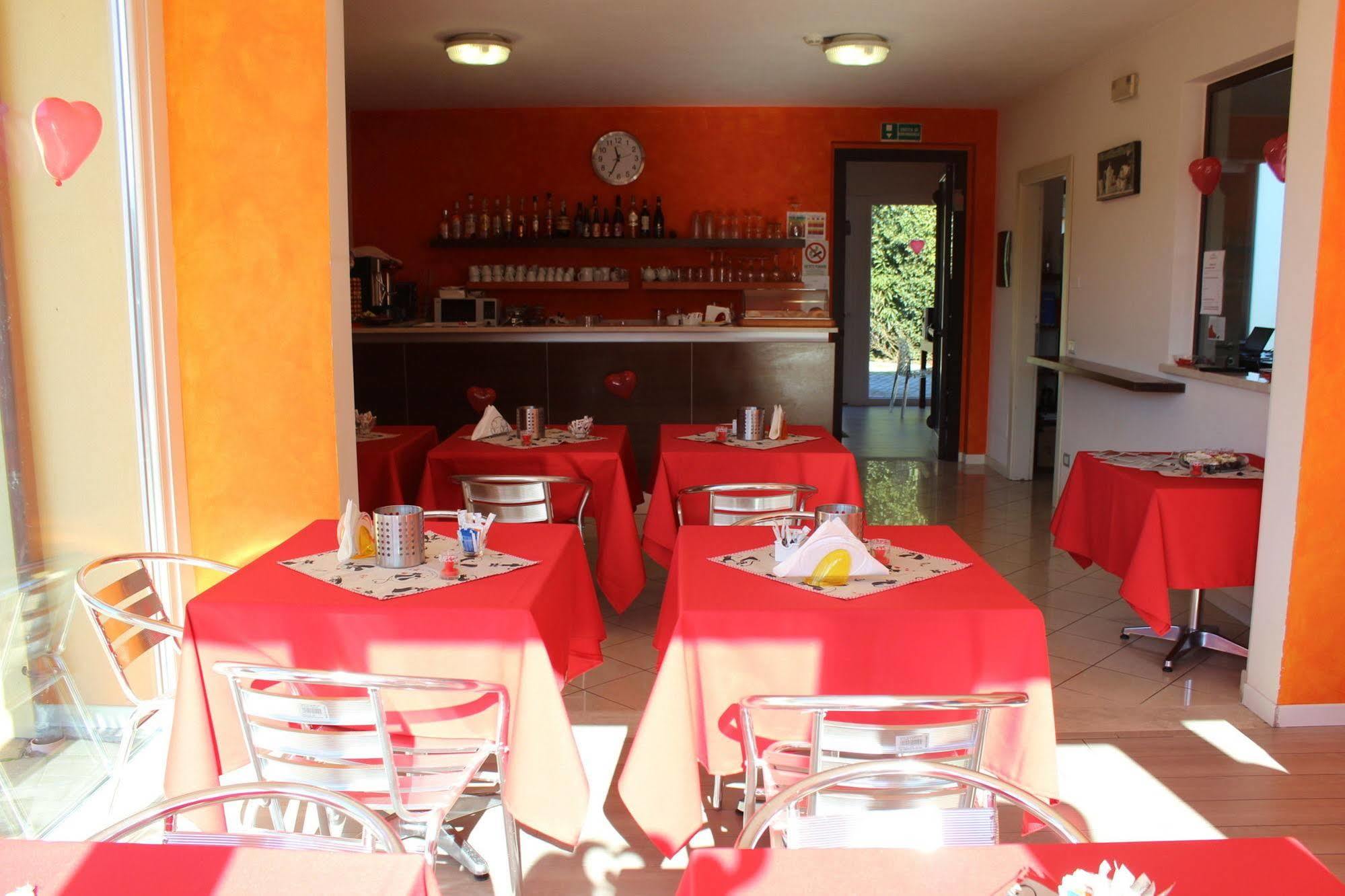 Blue Relais Garda Otel Carpenedolo Dış mekan fotoğraf